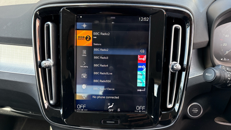 Volvo Xc40 2.0 T4 Momentum 5dr AWD Geartronic Petrol Estate